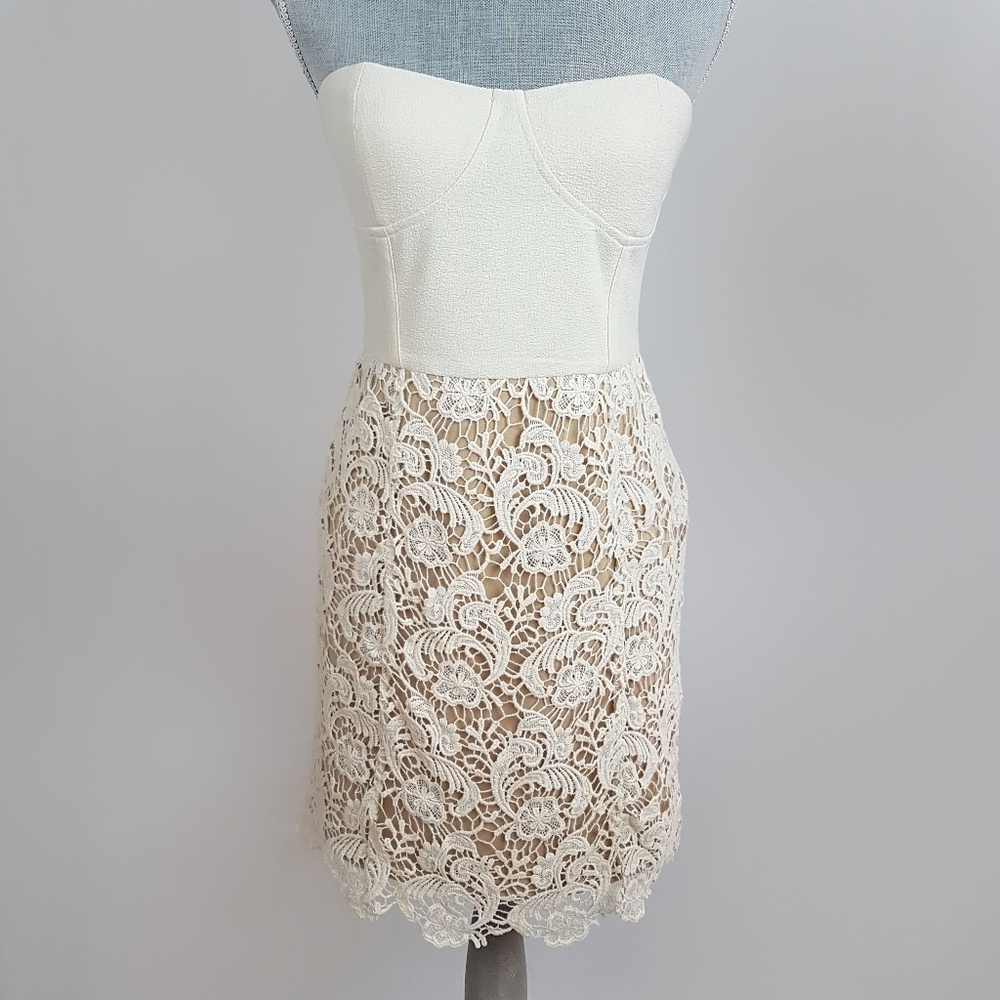 Pins and Needles White Lace Strapless Dress Size 4